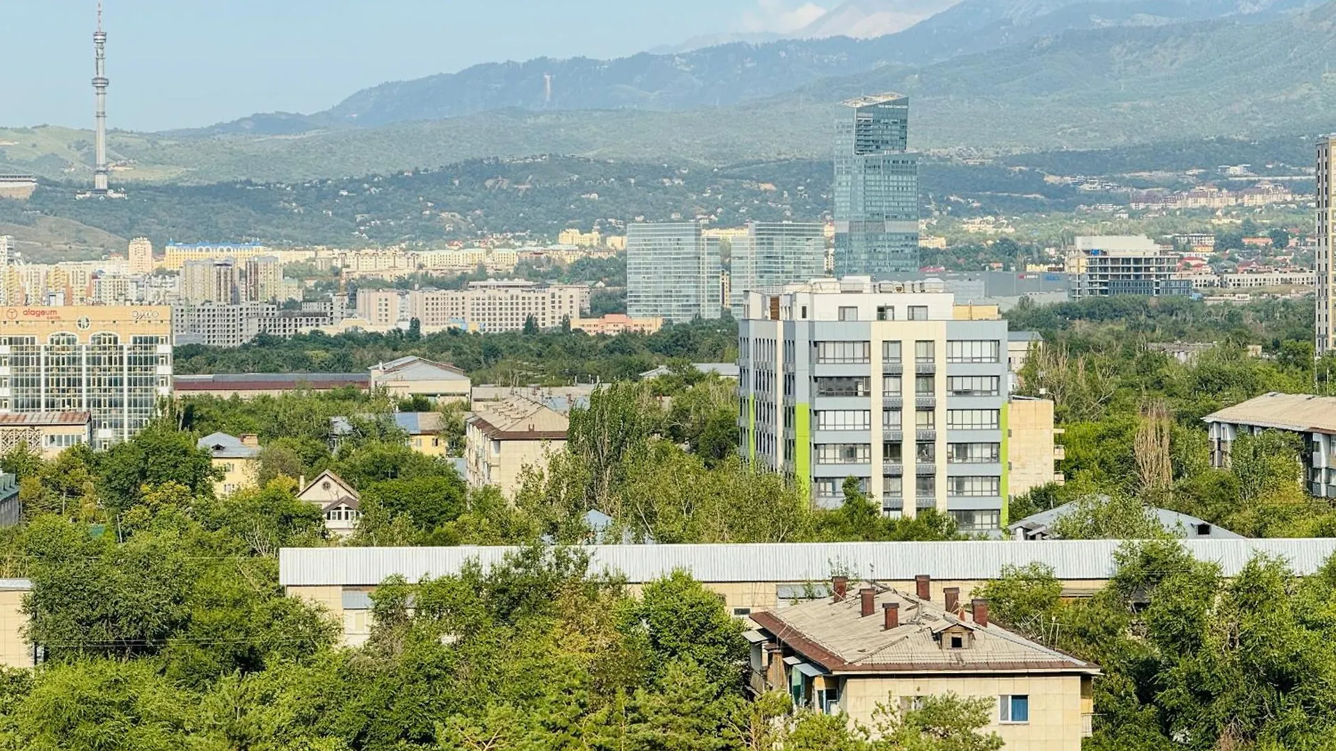 1835 Rams City Mountain View Apartment Alma-Ata Kazakstan